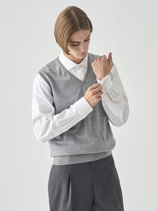 Ｖネックニットベスト | HADFIELD | 24G STANDARD FIT