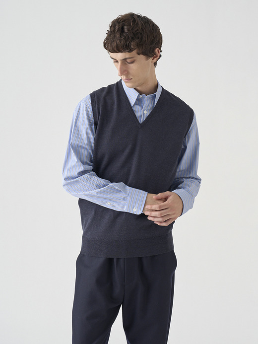Ｖネックニットベスト | HADFIELD | 24G STANDARD FIT 詳細画像 HEPBURN SMOKE 6