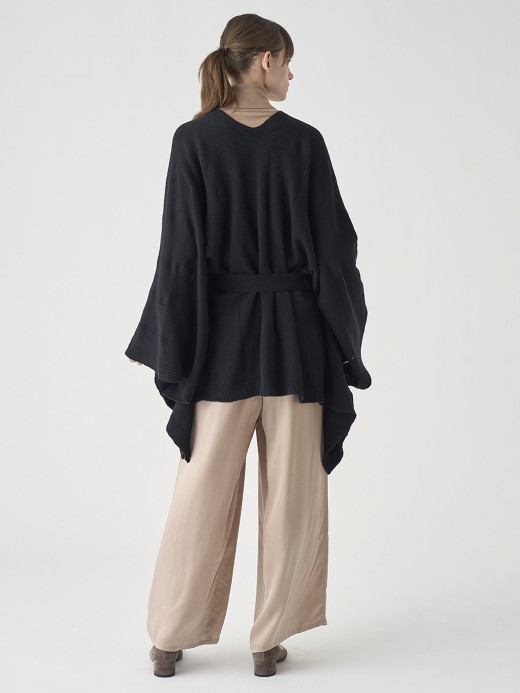 ［Eco Cashmere］カシミヤ混 ベルト付ニットポンチョ | MERIEL | 7G 詳細画像 BLACK 5