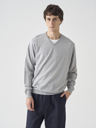 Ｖネック長袖ニットプルオーバー | PACKHAM | 30G MODERN FIT