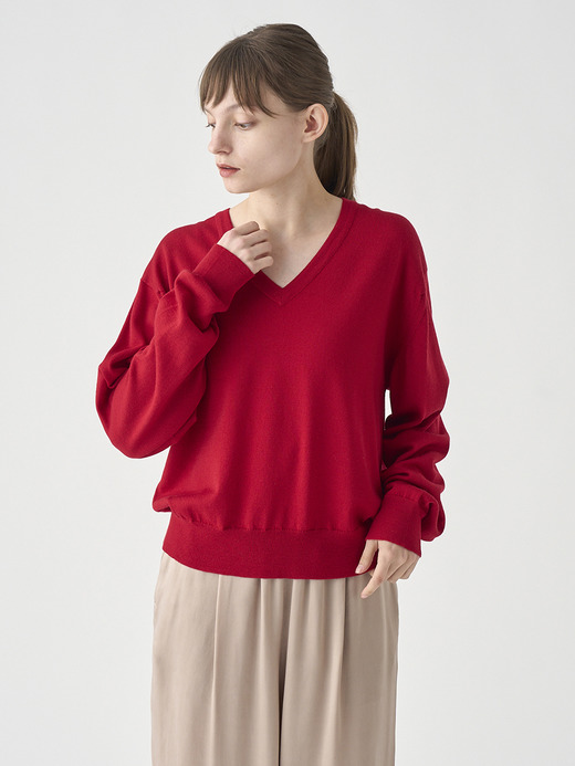 Vネックオーバーサイズ長袖ニットプルオーバー | ROSANNE | 24G MODERN FIT 詳細画像 RUBY RED 3