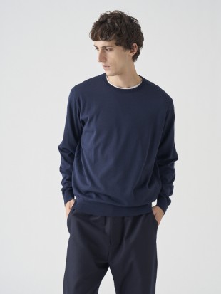 クルーネック長袖ニットプルオーバー | SCANLAN | 30G MODERN FIT