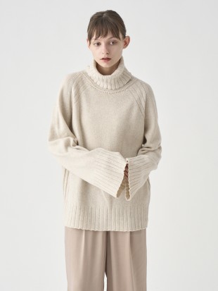 ［Eco Cashmere］カシミヤ混 オーバーサイズタートルネック長袖ニットプルオーバー | TABATHA | 7G