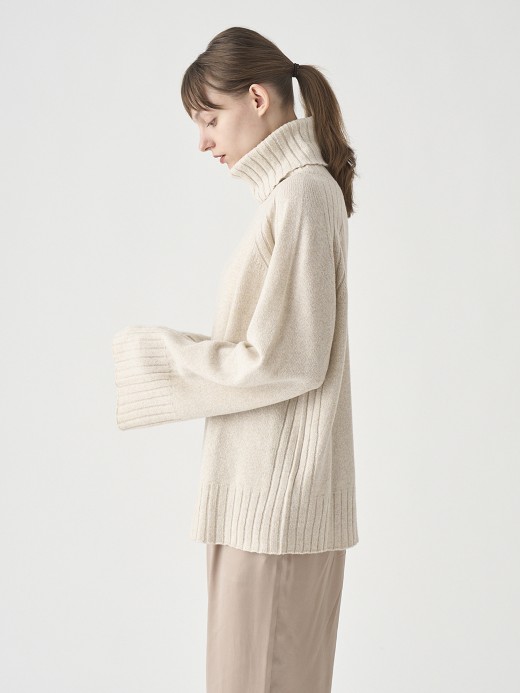 ［Eco Cashmere］カシミヤ混 オーバーサイズタートルネック長袖ニットプルオーバー | TABATHA | 7G 詳細画像 PAMPAS 5