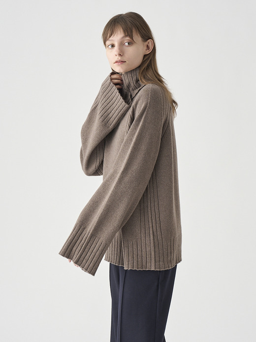 ［Eco Cashmere］カシミヤ混 オーバーサイズタートルネック長袖ニットプルオーバー | TABATHA | 7G 詳細画像 TOAST 7