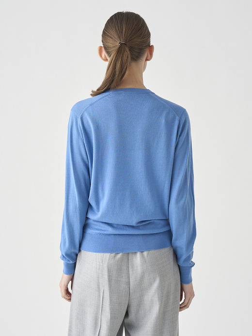 クルーネック長袖ニットプルオーバー | VIVIENNE | 30G MODERN FIT 詳細画像 CHAMBRAY BLUE 8