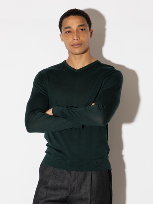 Ｖネック長袖コットンニットプルオーバー | OSMOND | 30G MODERN FIT